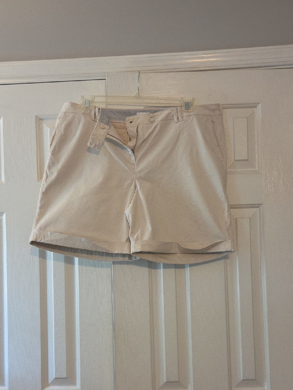 J. Jill Live In Chino Light Beige Women's Shorts Great Condition
